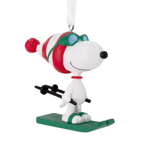 Snoopy Skiing Ornament 3HCM3262