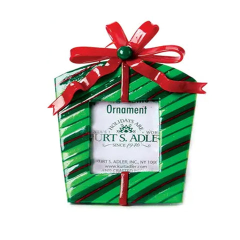 Clay. Dough Gift Box Picture Frame Ornament - Green & Red